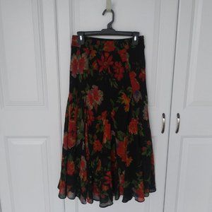 Black & red floral maxi skirt M